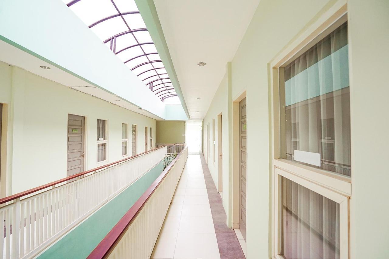 Ardhya Guesthouse Syariah By Ecommerceloka Sidoarjo Exterior foto
