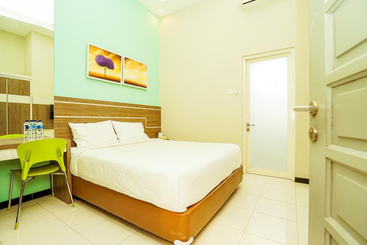 Ardhya Guesthouse Syariah By Ecommerceloka Sidoarjo Exterior foto